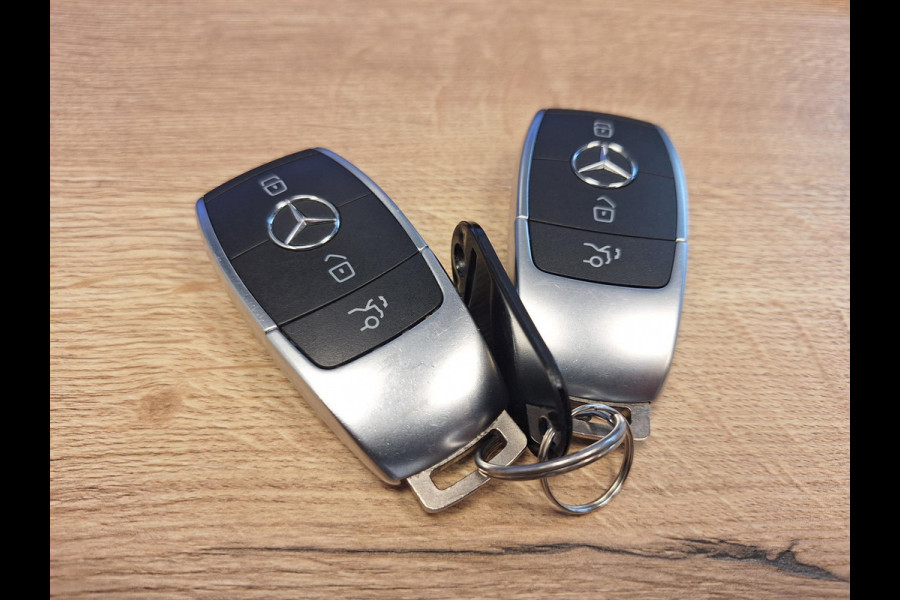 Mercedes-Benz C-Klasse Estate 180 AMG Virtual | Pano | 360 cam | Sfeer | Leder alcantara | Trekhaak 1800kg |