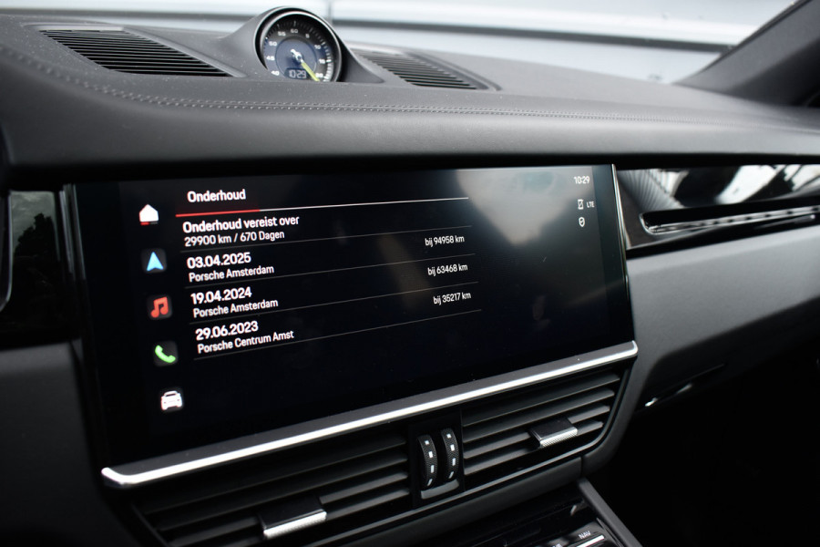 Porsche Cayenne Coupé 3.0 E-Hybrid 462pk SportDesign | Panoramadak | 22'' Velgen | ACC | Head-Up | Bose | Sportchrono | Leder Dashbord |