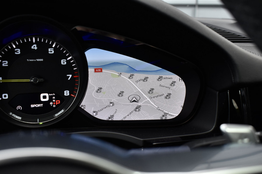 Porsche Cayenne Coupé 3.0 E-Hybrid 462pk SportDesign | Panoramadak | 22'' Velgen | ACC | Head-Up | Bose | Sportchrono | Leder Dashbord |