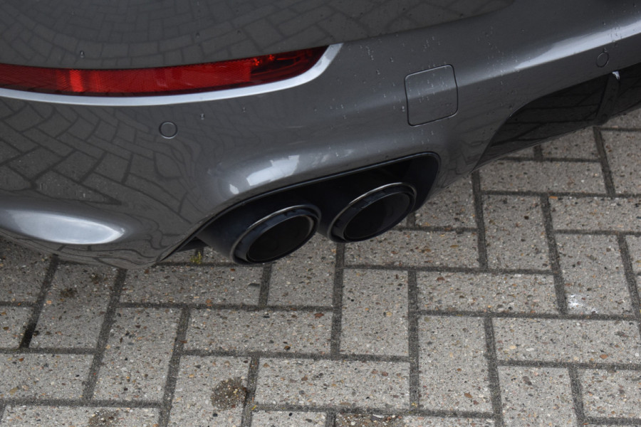 Porsche Cayenne Coupé 3.0 E-Hybrid 462pk SportDesign | Panoramadak | 22'' Velgen | ACC | Head-Up | Bose | Sportchrono | Leder Dashbord |