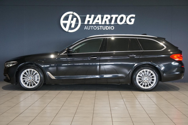 BMW 5 Serie Touring 530i xDrive Executive / ADAPTIEVE DEMPING / PANODAK / CAMERA / DODEHOEKDETECTIE / DEALER ONDERHOUDEN