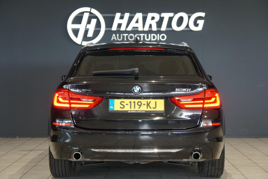 BMW 5 Serie Touring 530i xDrive Executive / ADAPTIEVE DEMPING / PANODAK / CAMERA / DODEHOEKDETECTIE / DEALER ONDERHOUDEN