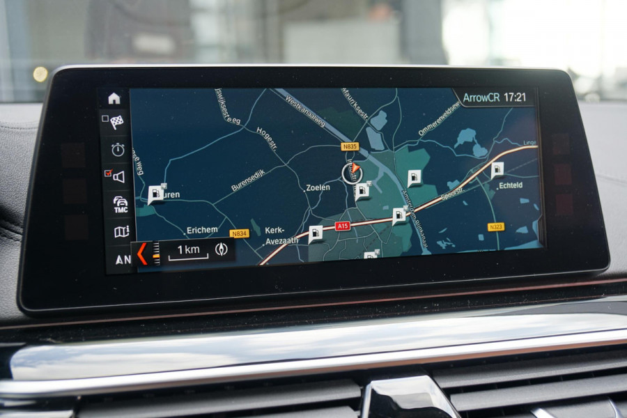 BMW 5 Serie Touring 530i xDrive Executive / ADAPTIEVE DEMPING / PANODAK / CAMERA / DODEHOEKDETECTIE / DEALER ONDERHOUDEN