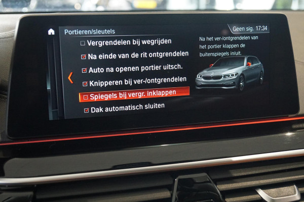 BMW 5 Serie Touring 530i xDrive Executive / ADAPTIEVE DEMPING / PANODAK / CAMERA / DODEHOEKDETECTIE / DEALER ONDERHOUDEN