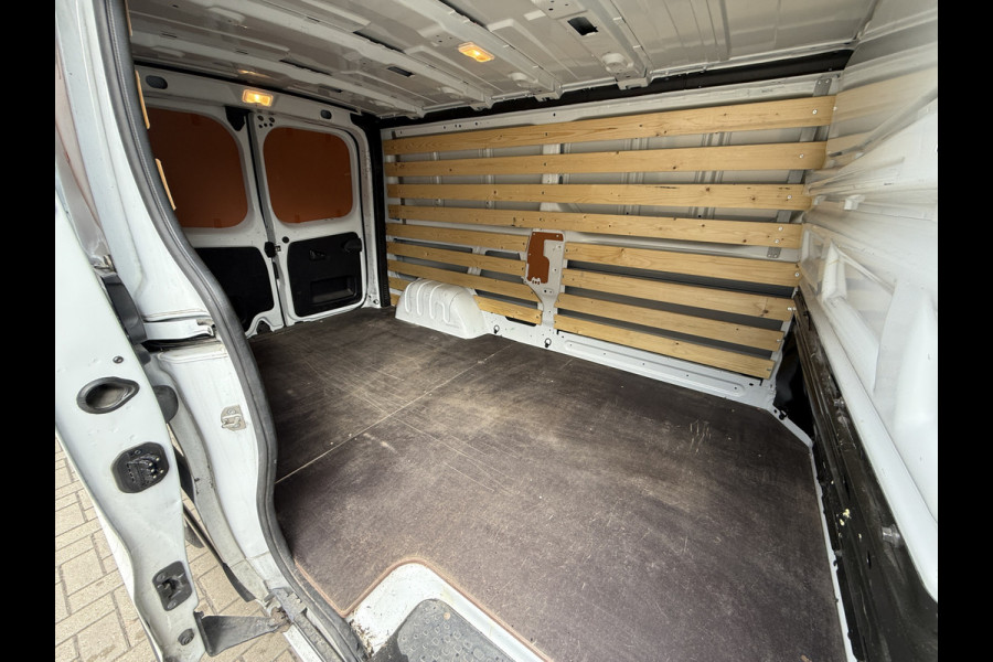 Renault Trafic 2.0 dCi 130PK EURO 6 T30 L2H1 Work Edition Navigatie systeem/app Connect/cruise control