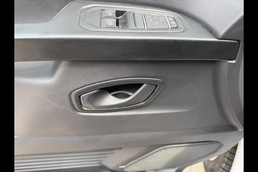 Renault Trafic 2.0 dCi 130PK EURO 6 T30 L2H1 Work Edition Navigatie systeem/app Connect/cruise control
