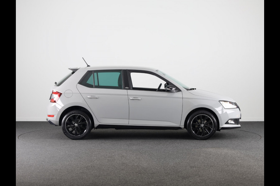 Škoda Fabia 1.0 TSI Monte Carlo 95pk | Navigatie | 16 inch lichtmetalen velgen | Cruise controle | 1e eigenaar
