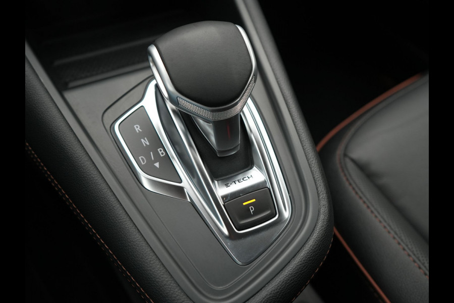 Renault Captur 1.6 E-Tech Plug-in Hybrid 160 Initiale Paris Dealer O.H. PHEV | Lederen Sportstoelen Verwarmd | Apple Carplay | Camera | DAB | Cruise Control | Virtual | LED Koplampen |