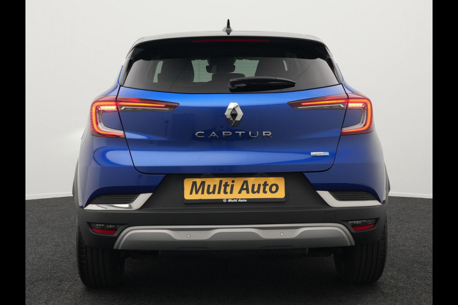 Renault Captur 1.6 E-Tech Plug-in Hybrid 160 Initiale Paris Dealer O.H. PHEV | Lederen Sportstoelen Verwarmd | Apple Carplay | Camera | DAB | Cruise Control | Virtual | LED Koplampen |