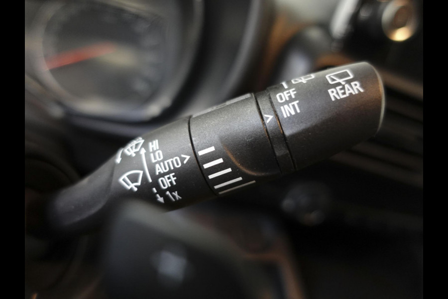 Opel Combo 1.5D L1H1 130pk Automaat Edition | Apple Carplay / Android Auto | Trekhaak | Airco | Cruise control