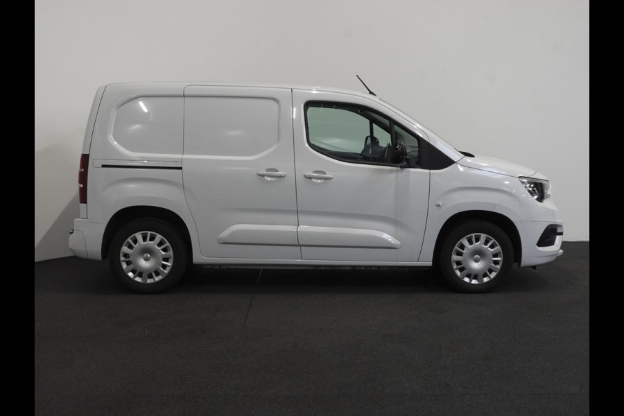 Opel Combo 1.5D L1H1 130pk Automaat Edition | Apple Carplay / Android Auto | Trekhaak | Airco | Cruise control