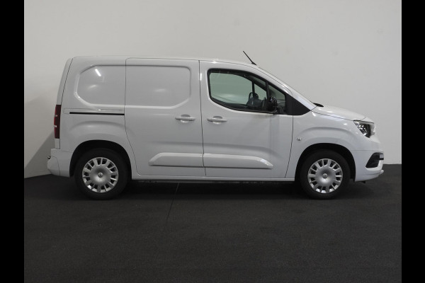 Opel Combo 1.5D L1H1 130pk Automaat Edition | Apple Carplay / Android Auto | Trekhaak | Airco | Cruise control