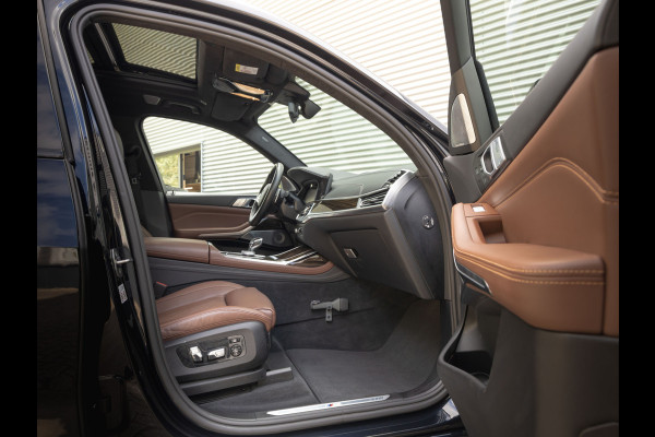 BMW X7 xDrive40i M-Sport - 7-Zits - Bowers & Wilkins - Exe Drive Pro - Skylounge - Trekhaak