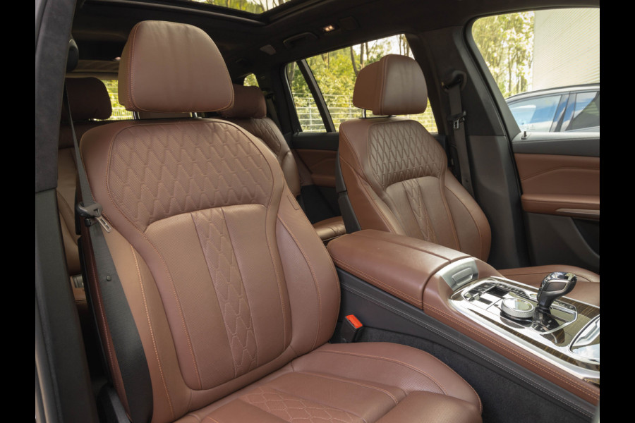 BMW X7 xDrive40i M-Sport - 7-Zits - Bowers & Wilkins - Exe Drive Pro - Skylounge - Trekhaak