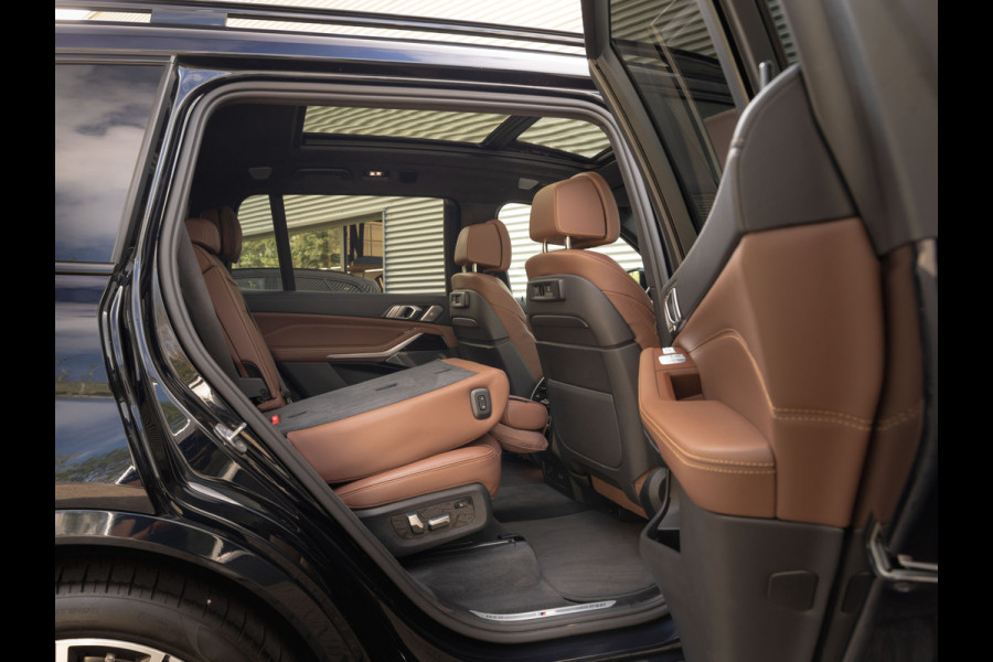 BMW X7 xDrive40i M-Sport - 7-Zits - Bowers & Wilkins - Exe Drive Pro - Skylounge - Trekhaak