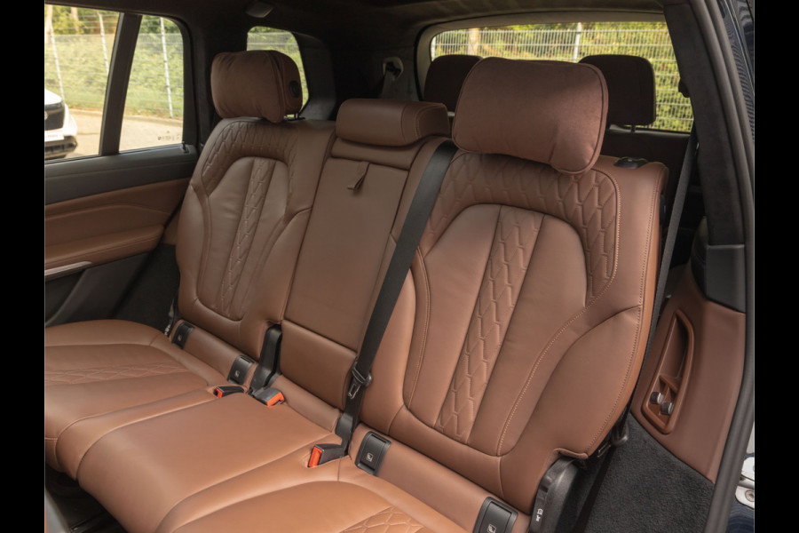 BMW X7 xDrive40i M-Sport - 7-Zits - Bowers & Wilkins - Exe Drive Pro - Skylounge - Trekhaak