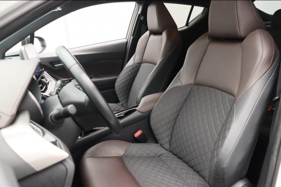 Toyota C-HR 1.8 Hybrid Executive Trekhaak Leder Stoelverwarming Origineel NL