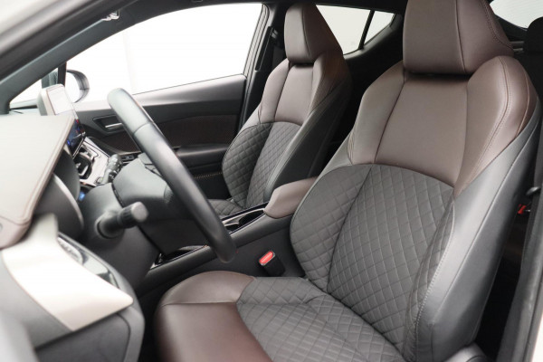 Toyota C-HR 1.8 Hybrid Executive Trekhaak Leder Stoelverwarming Origineel NL