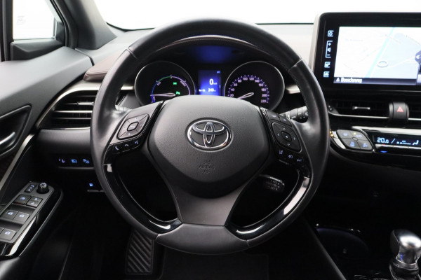 Toyota C-HR 1.8 Hybrid Executive Trekhaak Leder Stoelverwarming Origineel NL