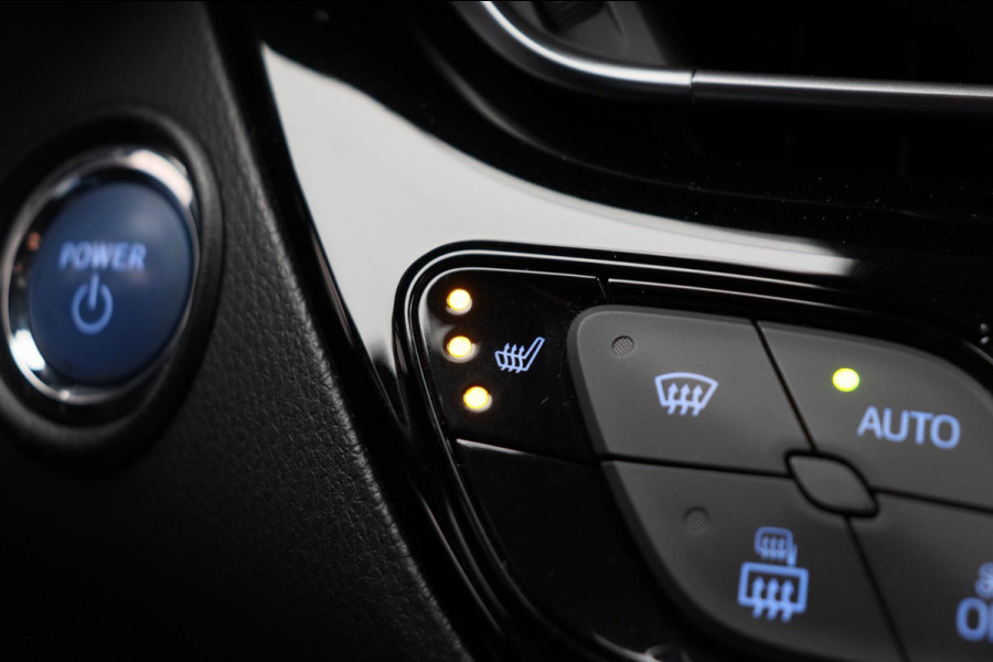 Toyota C-HR 1.8 Hybrid Executive Trekhaak Leder Stoelverwarming Origineel NL