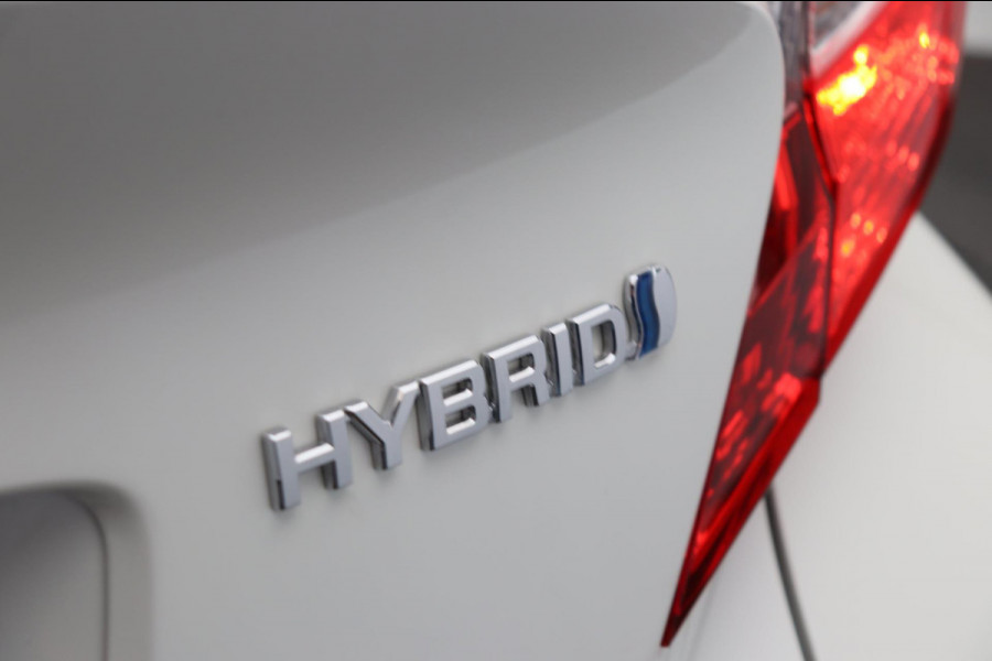 Toyota C-HR 1.8 Hybrid Executive Trekhaak Leder Stoelverwarming Origineel NL