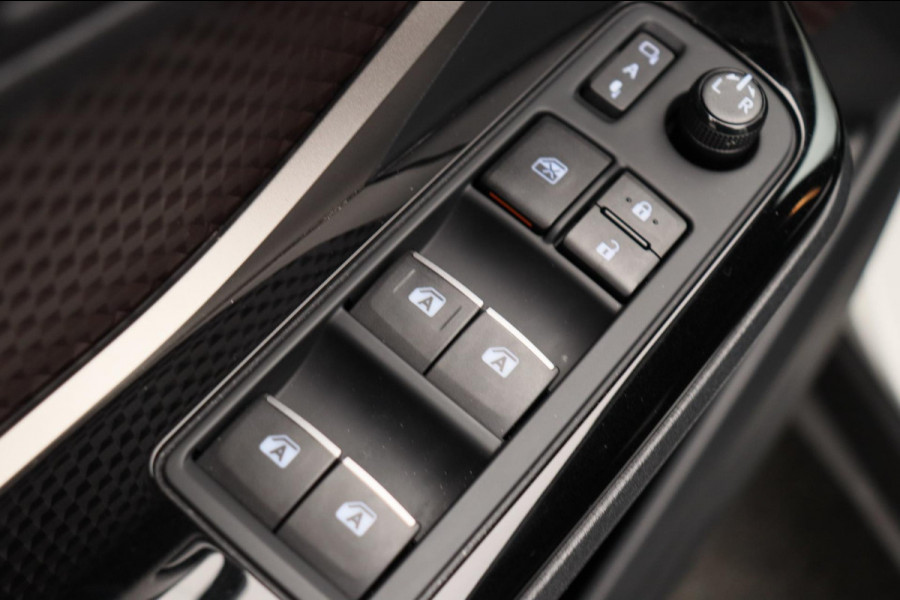 Toyota C-HR 1.8 Hybrid Executive Trekhaak Leder Stoelverwarming Origineel NL