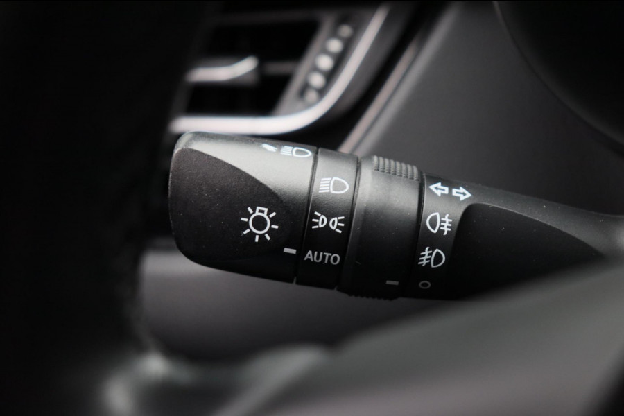 Toyota C-HR 1.8 Hybrid Executive Trekhaak Leder Stoelverwarming Origineel NL