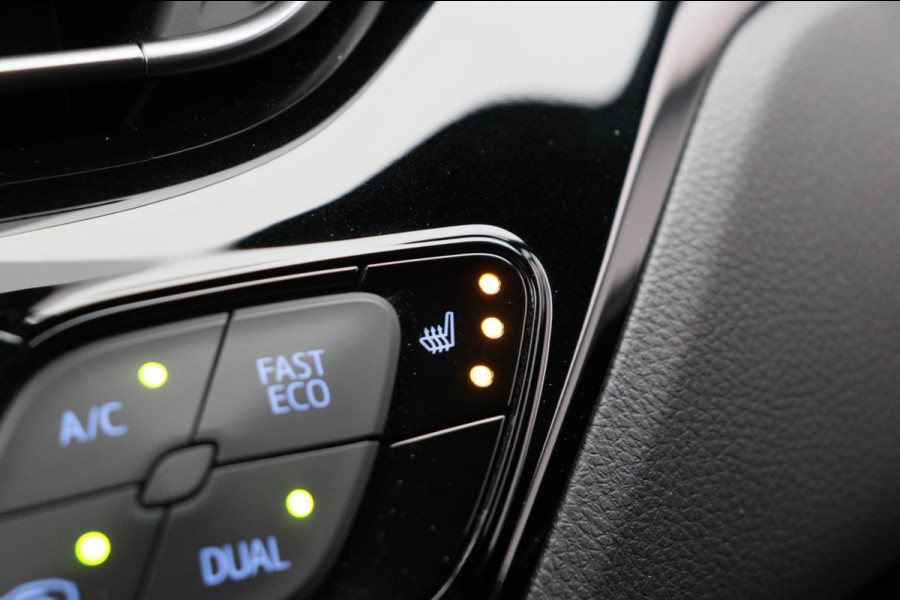 Toyota C-HR 1.8 Hybrid Executive Trekhaak Leder Stoelverwarming Origineel NL