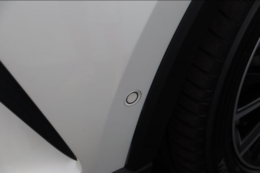 Toyota C-HR 1.8 Hybrid Executive Trekhaak Leder Stoelverwarming Origineel NL