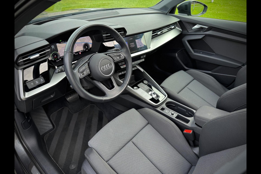 Audi A3 Sportback 40 TFSI S-line Panoramadak|B&O|Massage|Keyless|Head-up|Camera|Elektr. achterklep|Elektr. verst. stoelen