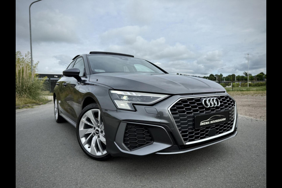 Audi A3 Sportback 40 TFSI S-line Panoramadak|B&O|Massage|Keyless|Head-up|Camera|Elektr. achterklep|Elektr. verst. stoelen