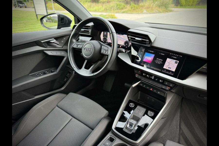 Audi A3 Sportback 40 TFSI S-line Panoramadak|B&O|Massage|Keyless|Head-up|Camera|Elektr. achterklep|Elektr. verst. stoelen