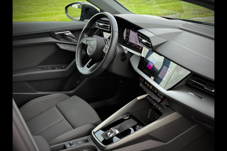 Audi A3 Sportback 40 TFSI S-line Panoramadak|B&O|Massage|Keyless|Head-up|Camera|Elektr. achterklep|Elektr. verst. stoelen