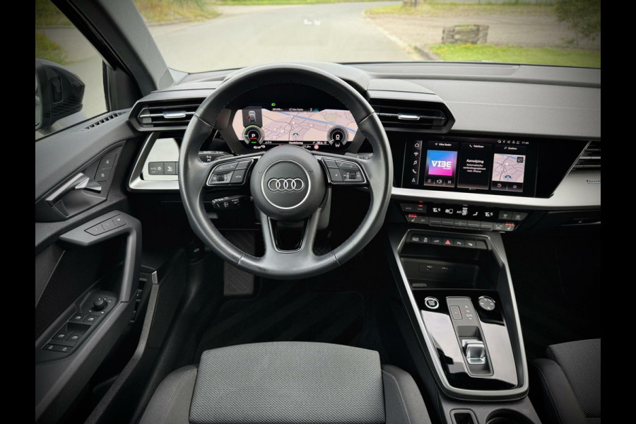 Audi A3 Sportback 40 TFSI S-line Panoramadak|B&O|Massage|Keyless|Head-up|Camera|Elektr. achterklep|Elektr. verst. stoelen