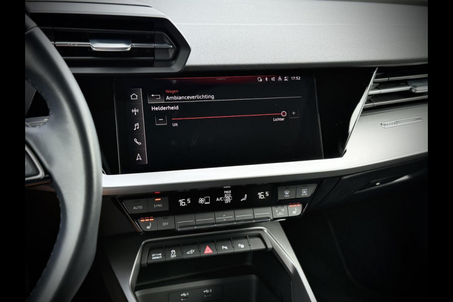Audi A3 Sportback 40 TFSI S-line Panoramadak|B&O|Massage|Keyless|Head-up|Camera|Elektr. achterklep|Elektr. verst. stoelen