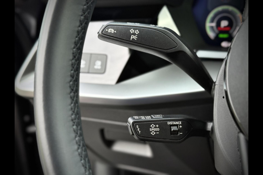 Audi A3 Sportback 40 TFSI S-line Panoramadak|B&O|Massage|Keyless|Head-up|Camera|Elektr. achterklep|Elektr. verst. stoelen