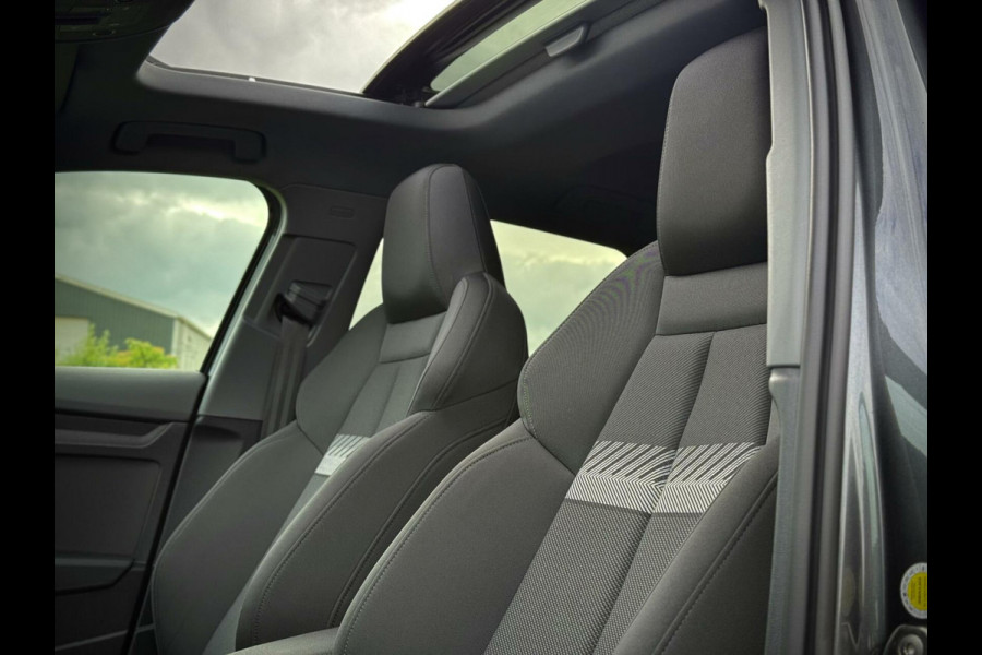 Audi A3 Sportback 40 TFSI S-line Panoramadak|B&O|Massage|Keyless|Head-up|Camera|Elektr. achterklep|Elektr. verst. stoelen