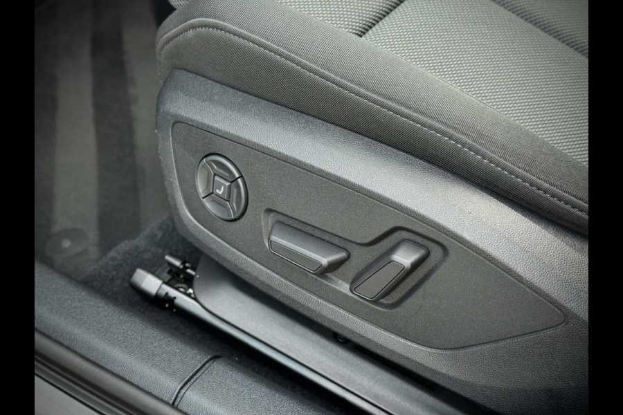 Audi A3 Sportback 40 TFSI S-line Panoramadak|B&O|Massage|Keyless|Head-up|Camera|Elektr. achterklep|Elektr. verst. stoelen
