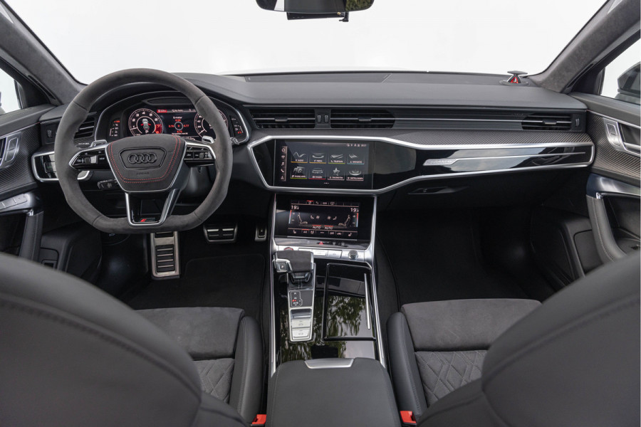 Audi RS6 Avant 4.0 TFSI Quattro 600pk Pano Eventuri Keramisch Carbon Dynamic +