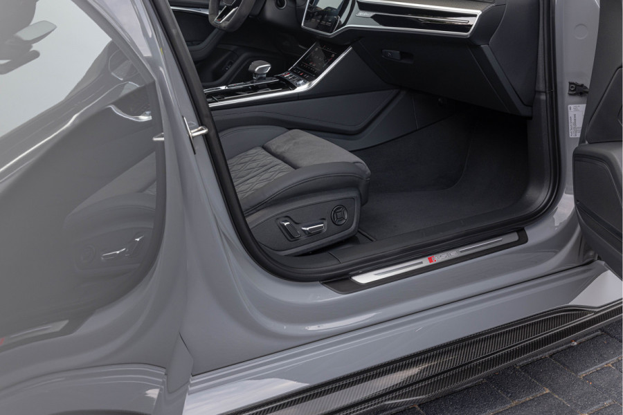 Audi RS6 Avant 4.0 TFSI Quattro 600pk Pano Eventuri Keramisch Carbon Dynamic +