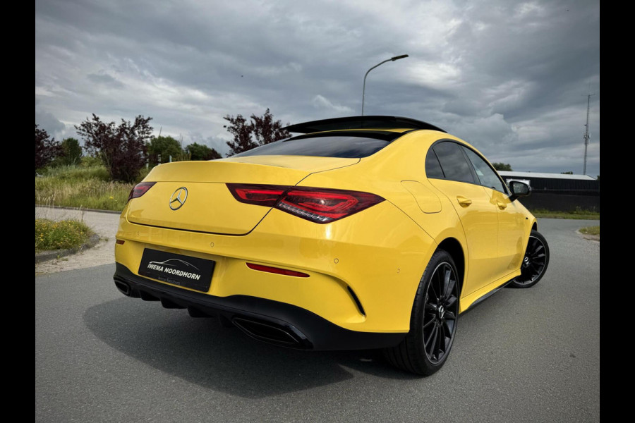 Mercedes-Benz CLA-Klasse 250 e AMG CLA250e Coupe Panoramadak|Burmester®|Camera 360°|Sfeerverlichting|Head-up|Multibeam LED|Night pakket
