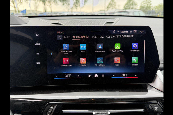 BMW iX1 eDrive20 67 kWh 204pk | X-Line | Travel Pack  | Innovation Pack | Adaptieve cruise controle | HiFi System Harman Kardon | Panoramadak | Head up Display