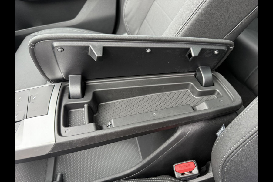 BMW iX1 eDrive20 67 kWh 204pk | X-Line | Travel Pack  | Innovation Pack | Adaptieve cruise controle | HiFi System Harman Kardon | Panoramadak | Head up Display
