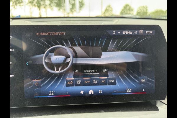 BMW iX1 eDrive20 67 kWh 204pk | X-Line | Travel Pack  | Innovation Pack | Adaptieve cruise controle | HiFi System Harman Kardon | Panoramadak | Head up Display