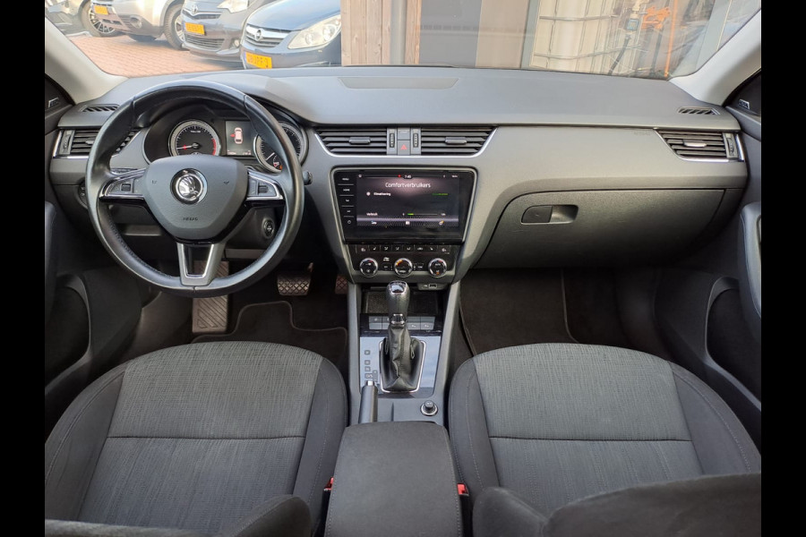 Škoda Octavia Combi 1.0 TSI Greentech Style Business | Automaat | Trekhaak | Stoelverwarming | All-seasons | Cruise |