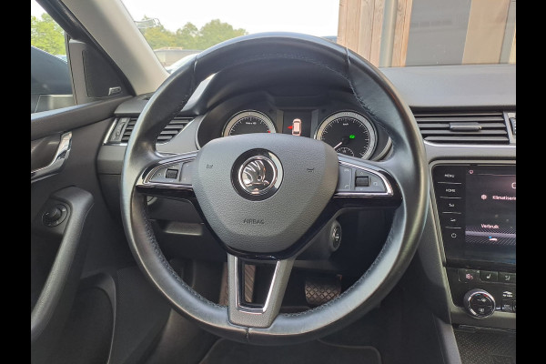 Škoda Octavia Combi 1.0 TSI Greentech Style Business | Automaat | Trekhaak | Stoelverwarming | All-seasons | Cruise |