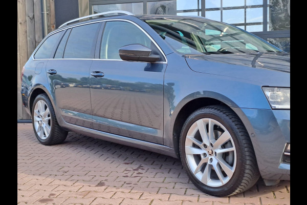 Škoda Octavia Combi 1.0 TSI Greentech Style Business | Automaat | Trekhaak | Stoelverwarming | All-seasons | Cruise |