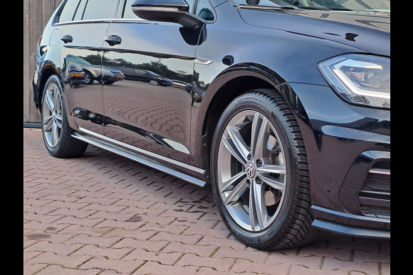 Volkswagen GOLF Variant 1.4 TSI Highline R-line | LED | Pano | Trekhaak | ACC | Navi | App-connect | Virtual |