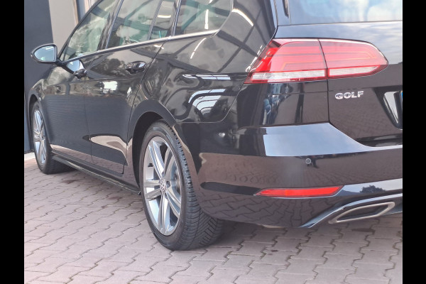 Volkswagen GOLF Variant 1.4 TSI Highline R-line | LED | Pano | Trekhaak | ACC | Navi | App-connect | Virtual |