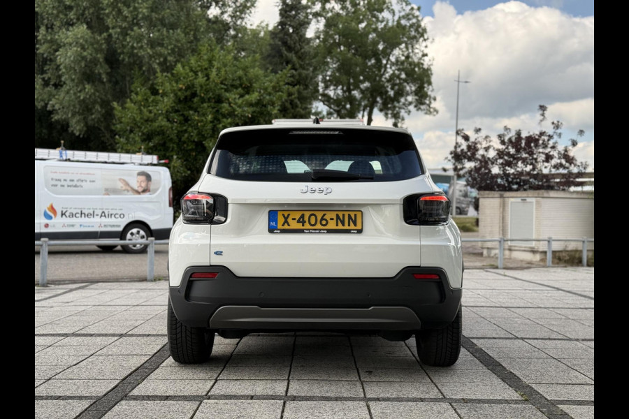 Jeep Avenger Longitude 54 kWh | Navi | Carplay | Stoelverwarming |